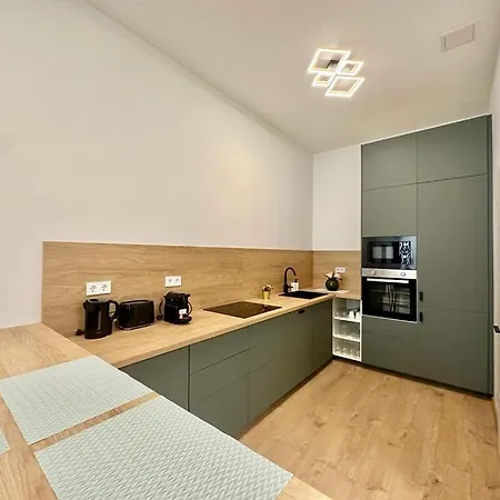 Lejlighed Gozsdu Loft I Free Parking I Self Check-In *