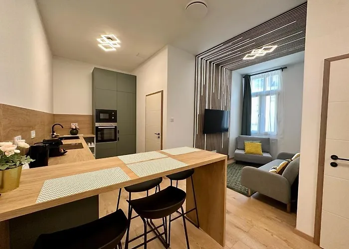 Gozsdu Loft - 1 Free Parking - Self Check-in Budapest
