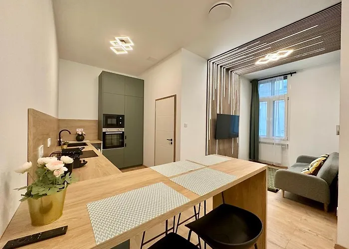 Gozsdu Loft - 1 Free Parking - Self Check-in * Budapest