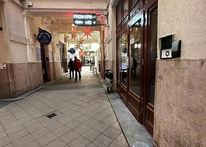 Gozsdu Loft - 1 Free Parking - Self Check-in Appartamento