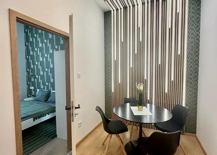 Gozsdu Loft - 1 Free Parking - Self Check-in * Budapest