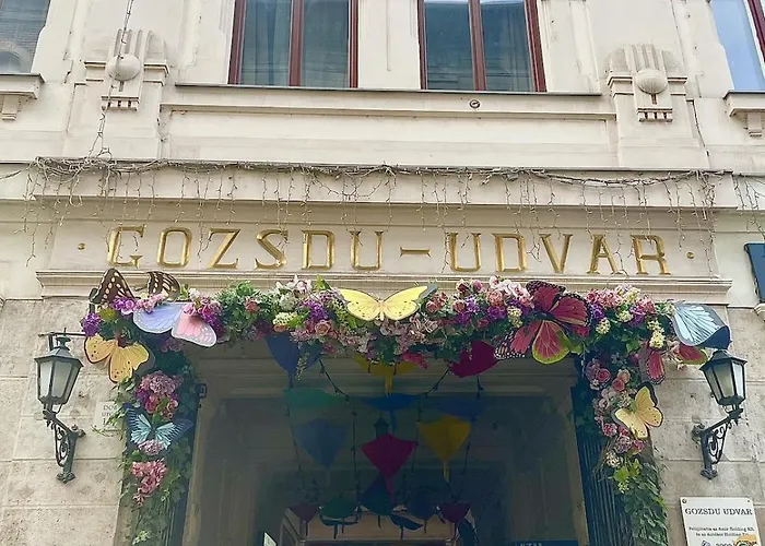 Gozsdu Loft - 1 Free Parking - Self Check-in Appartamento Budapest